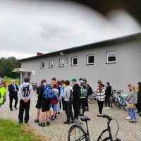 ZS Stanin - Uczniowie klas ósmych w Gminnych Stacjach Uzdatniania Wody w Jeleńcu i Tuchowiczu